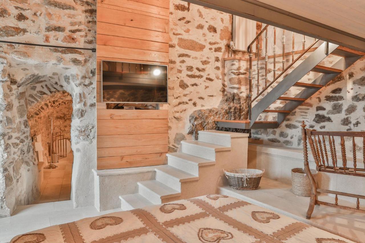 Maison D'Hotes Le Hameau De La Mure Saint-Laurent-du-Pape Ngoại thất bức ảnh